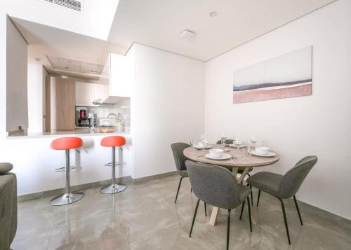 Free housekeeping visits during your stay - StayShort - Dubai South 1BR sleeps 4