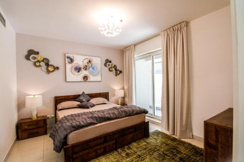 Yogi - 1BR JLT - Wraparound Balcony & Terrace