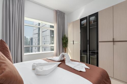 Samaya Holiday Homes - Lake City Stunning Suits Lake View - Next to Metro