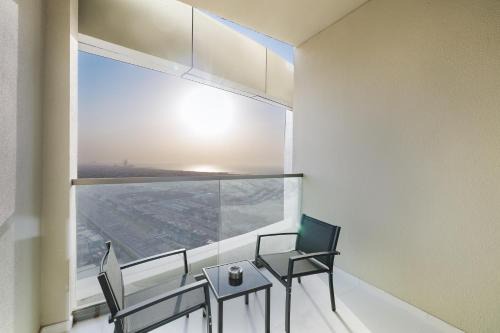 ALiving Classy 2BR Apartment with Balcony I Aykon City, Business Bay- 5615