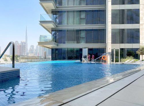 Silkhaus Vacation Homes Charming 1BDR in Canal Front Tower