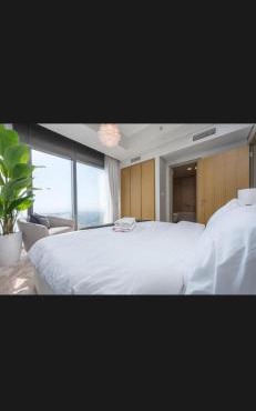 Modern 2 BDR Apartment in Business Bay, Ocean & Burj AlArab Stunning View