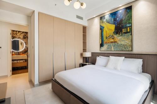 Luxurious Apartment, Dubai Creek Harbour - By Dustay