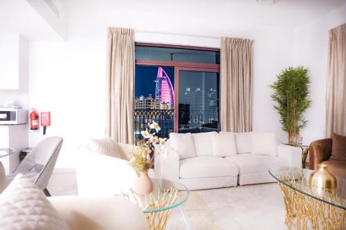 Spectacular 2BR Apartment Full BurjAlArab View
