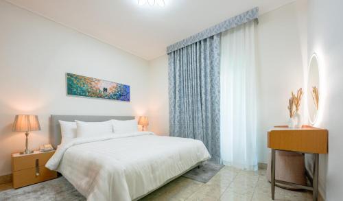 Al Bustan Centre & Residence