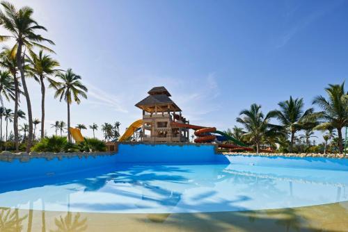 The Club by Fanar