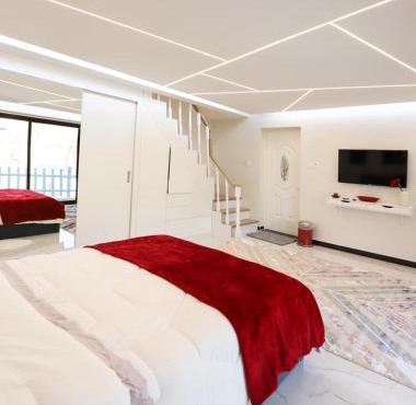 Red Hut Resort