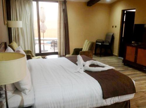 Desert Inn Resort and Camp